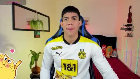 Damian online show from March 2026 03:01:01 AM