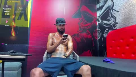 Snapshot of damian_shakur chatting on September 2025 02:27:01 PM damian_shakur online show from September 2025 02:27:01 PM