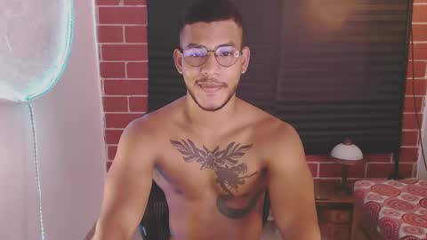 instagram damiannreed. online show from January 2025 05:33:02 PM