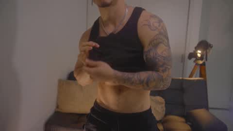 Snapshot of damianow chatting on October 2025 02:57:02 PM insta damn8 -------- online show from October 2025 02:57:02 PM