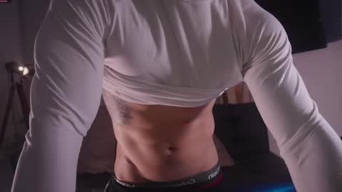 Snapshot of damianow chatting on November 2025 11:49:02 PM insta damn8 -------- online show from November 2025 11:49:02 PM