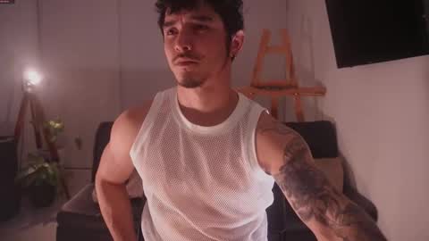 Snapshot of damianow chatting on November 2025 11:47:02 PM insta damn8 -------- online show from November 2025 11:47:02 PM