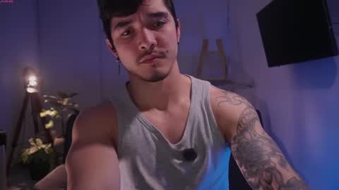 Snapshot of damianow chatting on November 2025 11:26:01 PM insta damn8 -------- online show from November 2025 11:26:01 PM