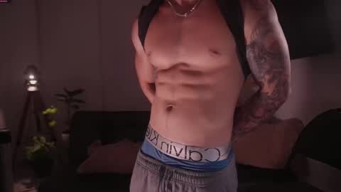 Snapshot of damianow chatting on November 2025 01:16:01 AM insta damn8 -------- online show from November 2025 01:16:01 AM