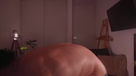 Snapshot of damianow chatting on November 2025 12:35:01 AM insta damn8 -------- online show from November 2025 12:35:01 AM