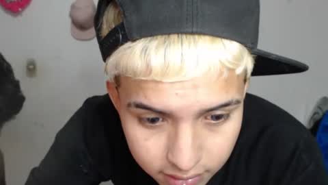 damiansexyboy69 online show from November 2025 05:30:02 AM