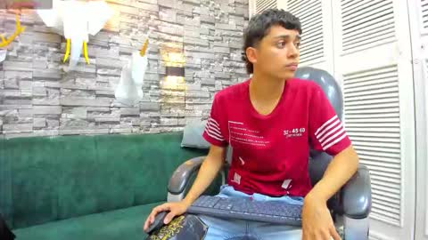 LIAM online show from November 2025 05:25:02 PM