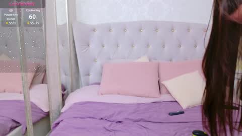 Julia online show from February 2025 01:15:01 AM