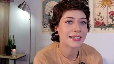 Bluemoon online show from October 2025 08:39:01 PM