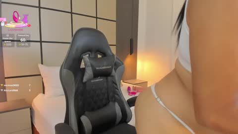 Snapshot of dana_daree chatting on October 2025 07:04:02 PM D A N A online show from October 2025 07:04:02 PM