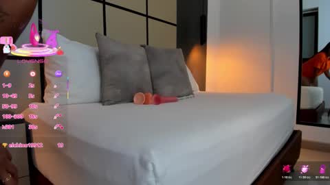 Snapshot of dana_daree chatting on November 2025 07:12:01 PM D A N A online show from November 2025 07:12:01 PM