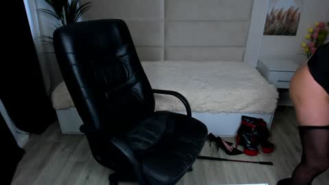 Dana Dom online show from December 2024 06:19:02 AM