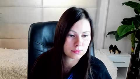 Dana Dom online show from October 2025 02:12:02 AM