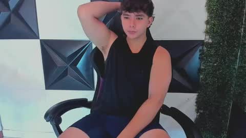 Snapshot of dani_cumboy chatting on September 2025 02:33:01 PM dani_cumboy online show from September 2025 02:33:01 PM