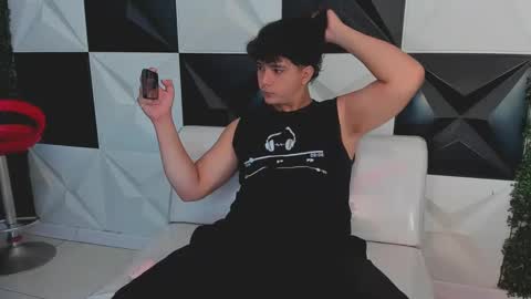 Snapshot of dani_cumboy chatting on October 2025 02:02:01 PM dani_cumboy online show from October 2025 02:02:01 PM