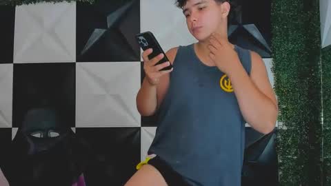 Snapshot of dani_cumboy chatting on October 2025 02:37:01 PM dani_cumboy online show from October 2025 02:37:01 PM