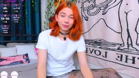 Snapshot of dani_mur chatting on December 2024 12:01:02 AM Daniel online show from December 2024 12:01:02 AM