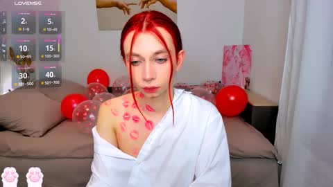 Snapshot of dani_mur chatting on February 2025 08:34:02 PM Daniel online show from February 2025 08:34:02 PM