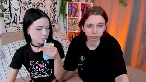 Snapshot of dani_mur chatting on September 2025 11:51:01 PM Daniel online show from September 2025 11:51:01 PM