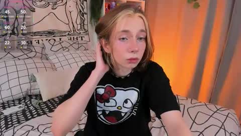 Snapshot of dani_mur chatting on October 2025 07:46:02 PM Daniel online show from October 2025 07:46:02 PM