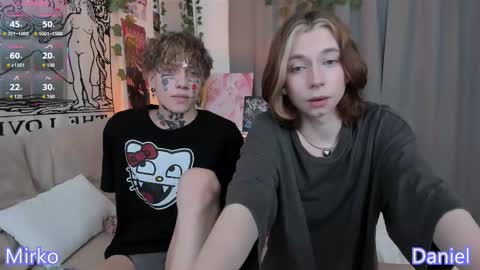 Snapshot of dani_mur chatting on November 2025 07:15:02 PM Daniel online show from November 2025 07:15:02 PM