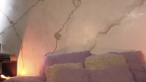 DANI independent model IG online show from November 2025 05:08:01 PM