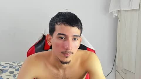 Snapshot of daniel_443 chatting on November 2025 06:13:01 AM DANIEL online show from November 2025 06:13:01 AM