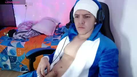 Snapshot of daniel_vargas5 chatting on December 2024 12:08:01 AM Daniel online show from December 2024 12:08:01 AM