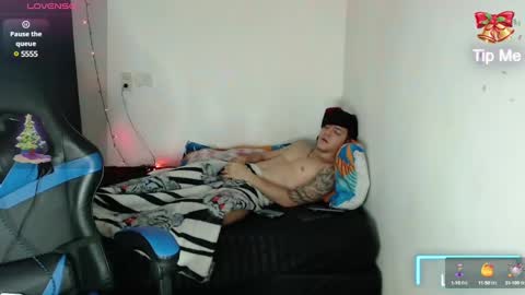 Snapshot of daniel_vargas5 chatting on December 2024 04:28:02 AM Daniel online show from December 2024 04:28:02 AM