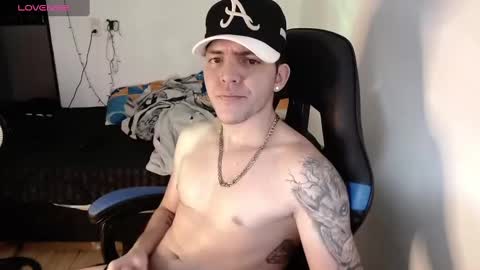 Snapshot of daniel_vargas5 chatting on December 2024 04:53:02 AM Daniel online show from December 2024 04:53:02 AM