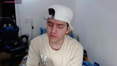 Snapshot of daniel_vargas5 chatting on December 2024 03:18:02 AM Daniel online show from December 2024 03:18:02 AM