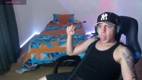 Snapshot of daniel_vargas5 chatting on February 2025 04:00:02 AM Daniel online show from February 2025 04:00:02 AM