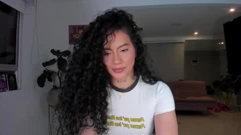 Snapshot of daniela_arenas chatting on January 2025 02:06:01 AM daniela_arenas online show from January 2025 02:06:01 AM
