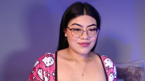 Snapshot of daniela_valencia chatting on January 2025 06:37:02 PM Lucia online show from January 2025 06:37:02 PM