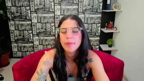 Snapshot of danielamonroe chatting on May 2026 09:12:01 PM danielamonroe online show from May 2026 09:12:01 PM