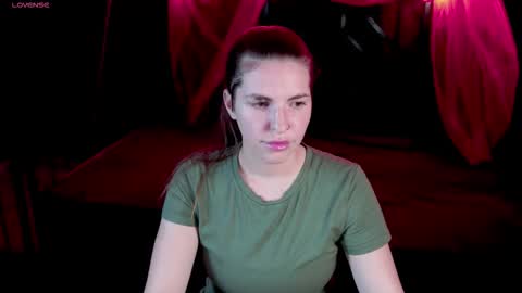 Snapshot of danielareign chatting on November 2025 02:16:02 PM danielareign online show from November 2025 02:16:02 PM