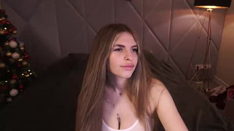 danielareign online show from January 2026 01:49:01 PM