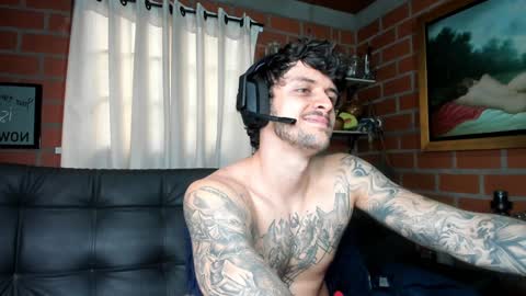Snapshot of daniele_bunny chatting on January 2025 07:27:02 PM Daniele Bunny online show from January 2025 07:27:02 PM