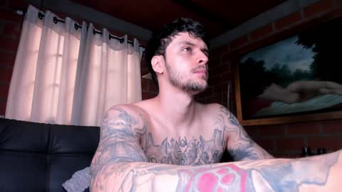 Snapshot of daniele_bunny chatting on February 2025 04:41:02 PM Daniele Bunny online show from February 2025 04:41:02 PM