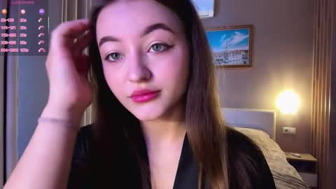 Alina online show from December 2025 11:28:02 AM