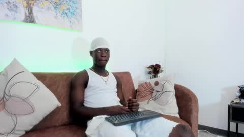 Snapshot of daniell_ferrari chatting on January 2025 11:33:01 PM daniell_ferrari online show from January 2025 11:33:01 PM