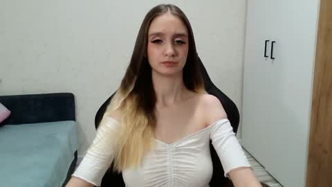 Daniella Martin online show from December 2024 12:30:02 AM