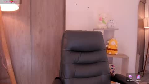 Danielle Rose online show from November 2025 11:47:02 PM