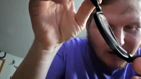 Daniel    y. online show from October 2025 10:19:01 PM