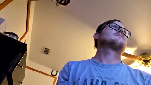 Daniel    y. online show from December 2025 09:53:02 PM