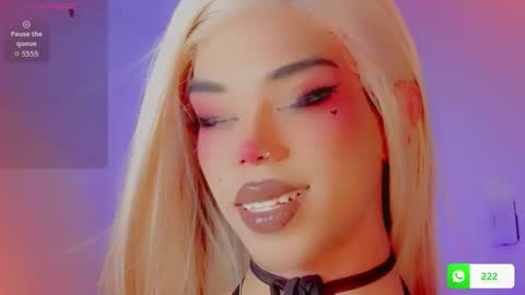 DANNI LEE online show from December 2025 07:18:01 PM