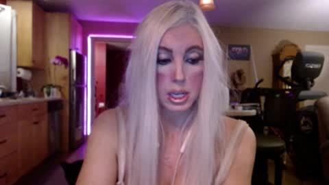 Snapshot of danikawhite69 chatting on September 2025 07:24:02 AM DanikaWhite69 online show from September 2025 07:24:02 AM