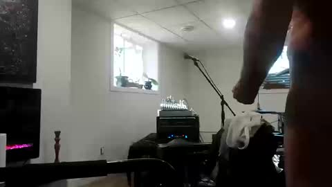 danimal5000 online show from October 2025 07:02:01 PM