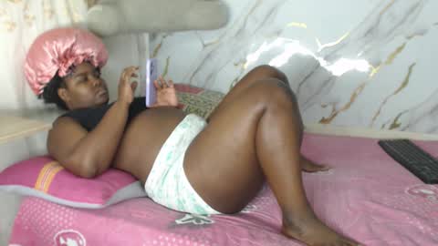 Snapshot of danisha99 chatting on November 2025 05:13:01 PM INSTAGRAM Minni Moom online show from November 2025 05:13:01 PM