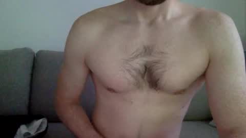 Snapshot of danishguysdicks chatting on November 2025 02:27:02 PM Buzzy online show from November 2025 02:27:02 PM